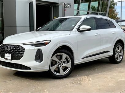 New 2025 Audi Q5 2.0T Premium Plus