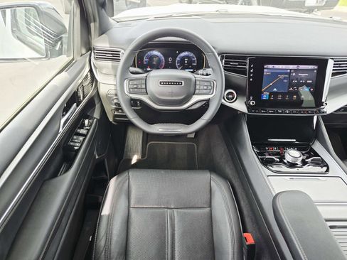 Used 2024 Jeep Wagoneer Series II w/ Convenience Group I AWD/4WD image 12