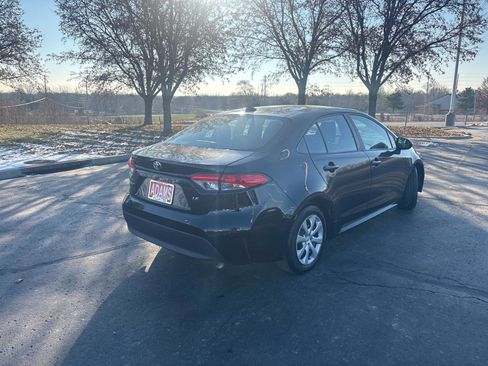 Used 2023 Toyota Corolla LE image 8