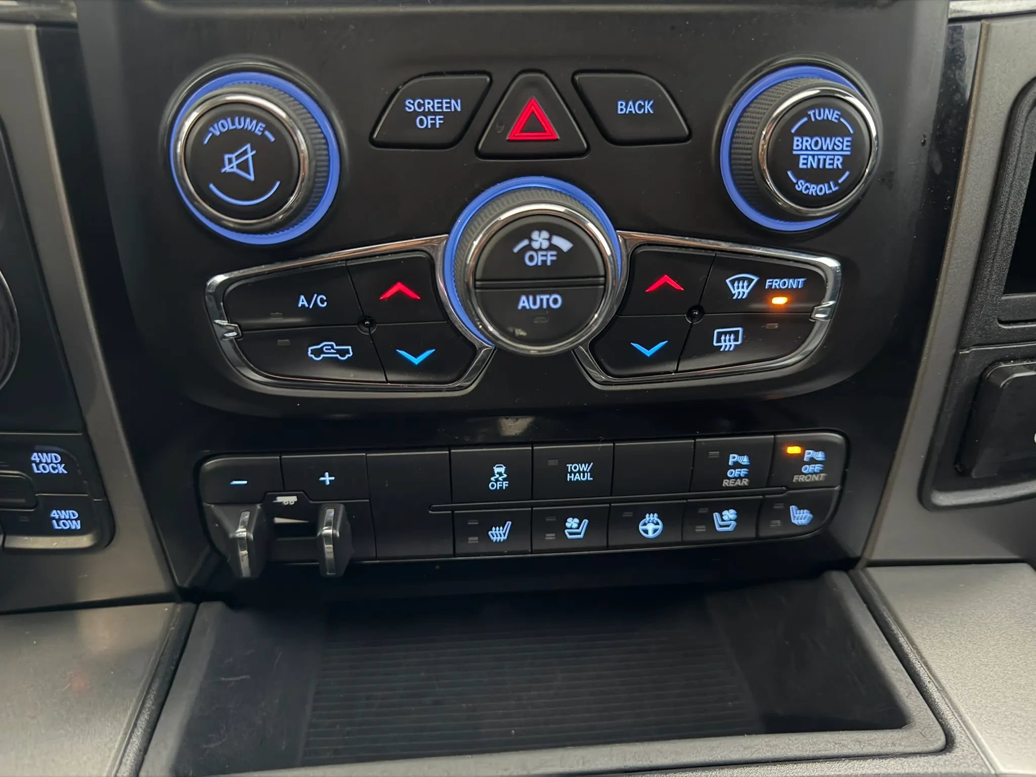 Used 2017 RAM 1500 Sport w/ Convenience Group AWD/4WD image 50