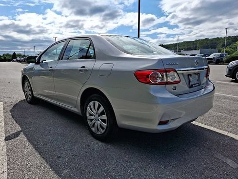 Used 2013 Toyota Corolla LE FWD image 4