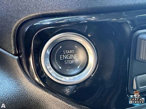 Used 2025 Chevrolet Silverado 1500 RST w/ Redline Edition AWD/4WD image 13
