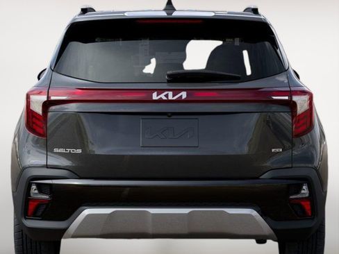 New 2026 Kia Seltos SX w/ SX Sunroof Package image 13
