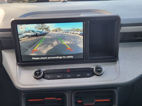 Used 2022 Ford Maverick XLT image 17