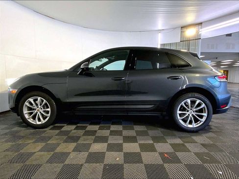 Certified 2026 Porsche Macan AWD/4WD image 2