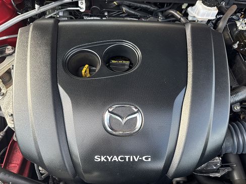 Used 2023 MAZDA CX-50 2.5 S w/ Preferred Plus Pkg AWD/4WD image 4
