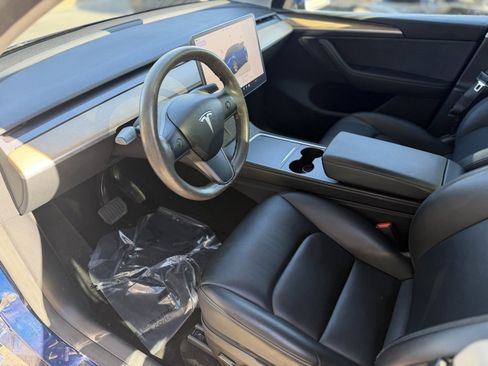 Used 2024 Tesla Model Y Long Range image 24