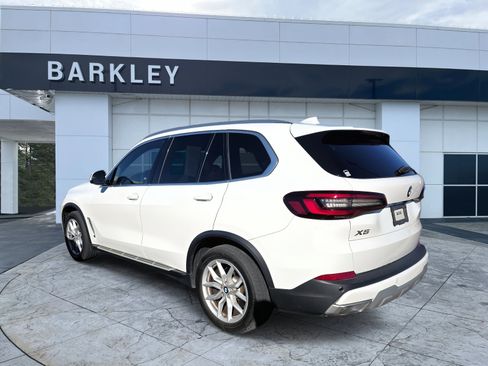 Used 2022 BMW X5 xDrive40i w/ Premium Package image 5