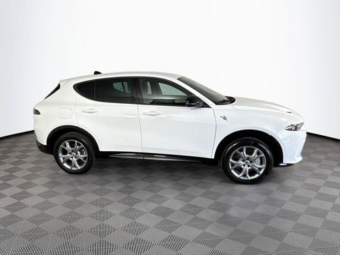 Used 2025 Dodge Hornet R/T image 9