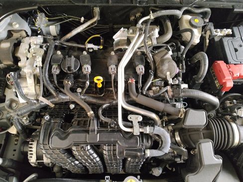 Used 2024 Nissan Altima 2.5 SV image 30