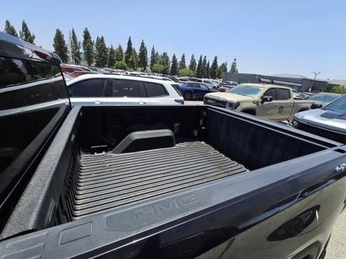 Used 2024 GMC Sierra 1500 Elevation AWD/4WD image 6