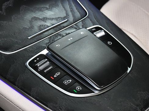 Used 2022 Mercedes-Benz E 450 4MATIC Sedan w/ Night Package image 46