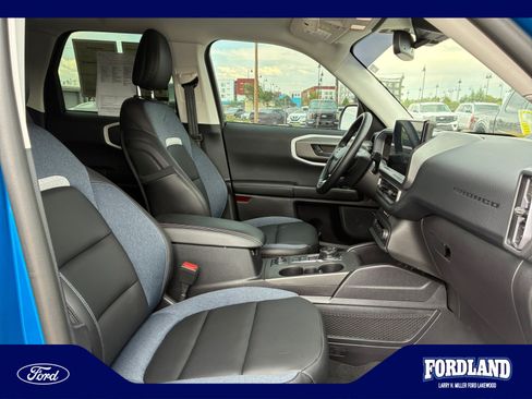 Used 2025 Ford Bronco Sport Outer Banks w/ Outer Banks Tech Package+ AWD/4WD image 19