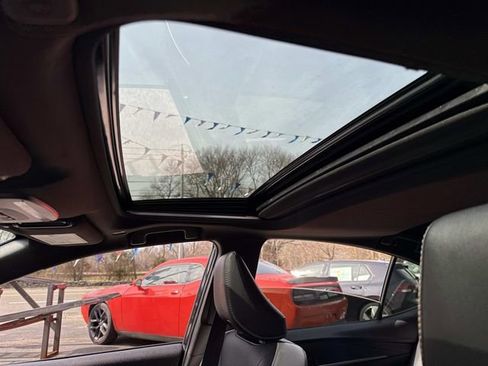 Used 2025 Toyota Camry SE w/ Convenience Package image 24