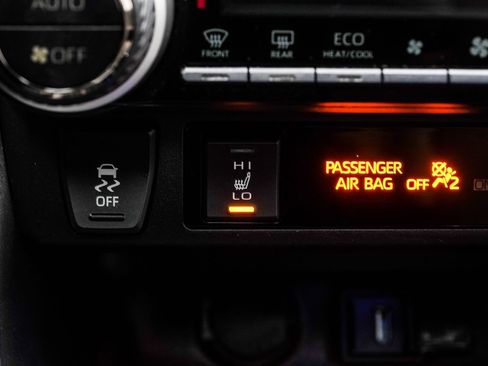 Used 2020 Toyota RAV4 Limited w/ All Weather Liner Package FWD image 24