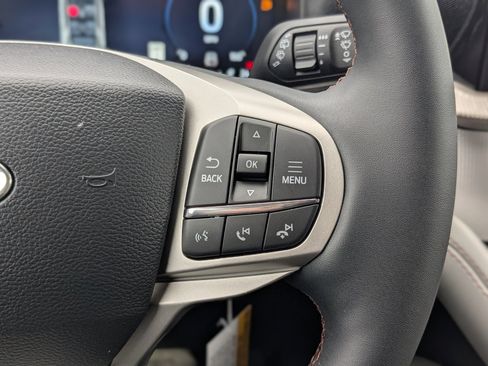 New 2026 Ford Explorer Active w/ Active Comfort Package image 32