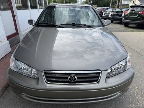 Used 2001 Toyota Camry LE FWD image 7