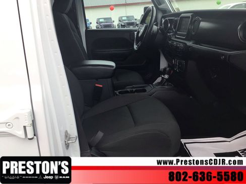 Used 2023 Jeep Gladiator Sport AWD/4WD image 27