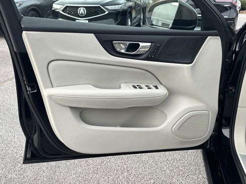 Used 2020 Volvo S60 T6 Inscription w/ Protection Package Premier image 17