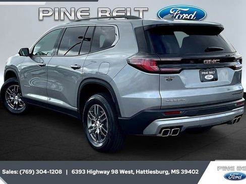 Used 2025 GMC Acadia Elevation image 2