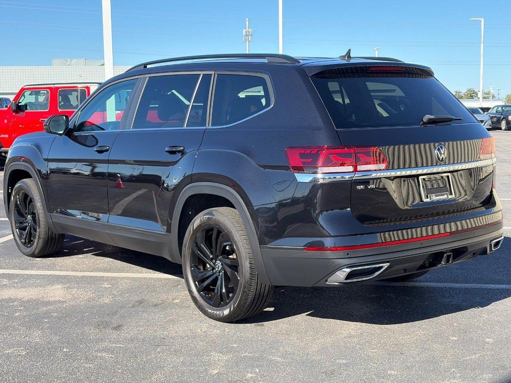 Used 2023 Volkswagen Atlas SE w/ Black Wheel Package AWD/4WD image 6