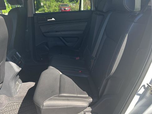 Used 2023 Volkswagen Atlas SEL AWD/4WD image 9