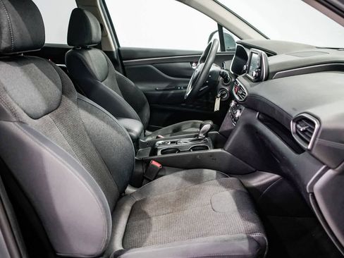 Used 2019 Hyundai Santa Fe SE image 15