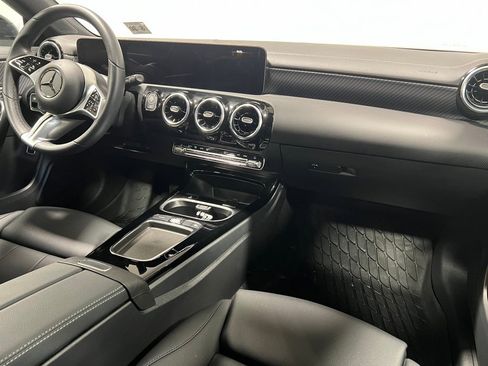 Used 2025 Mercedes-Benz CLA 250 4MATIC image 28