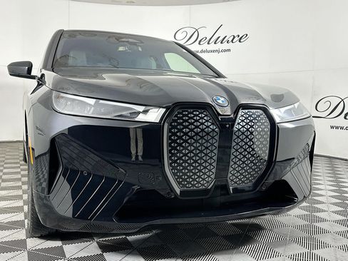 Used 2023 BMW iX xDrive50 w/ Premium Package image 30