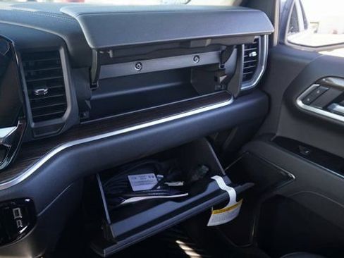 New 2026 Chevrolet Silverado 1500 LT w/ Z71 Off-Road Package image 36