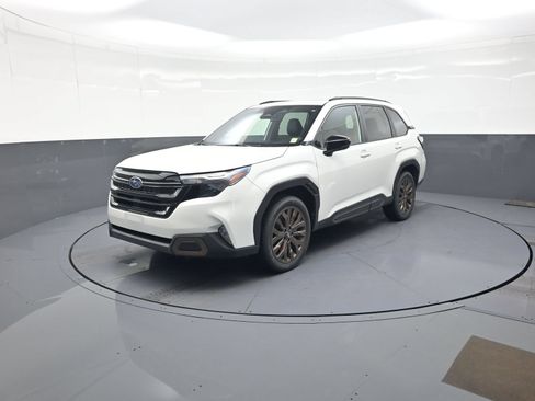 Used 2025 Subaru Forester Sport AWD/4WD image 7