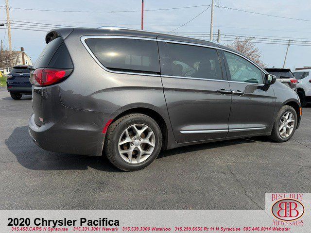 Used 2020 Chrysler Pacifica Touring-L w/ Tire & Wheel Group FWD image 3