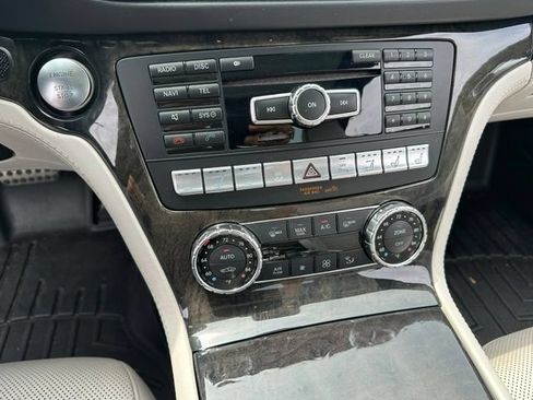 Used 2013 Mercedes-Benz SL 550 image 19