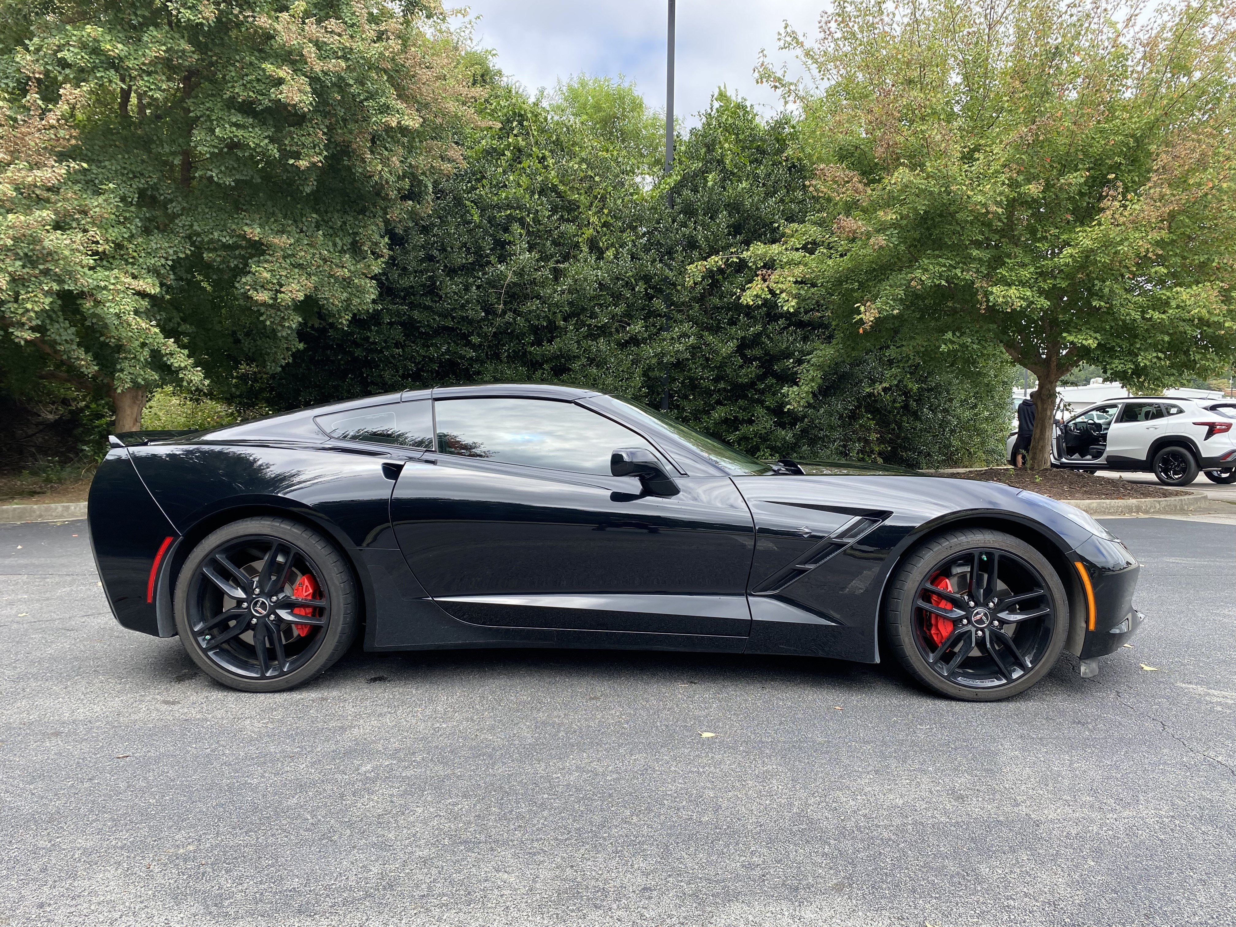 Used 2015 Chevrolet Corvette Stingray Coupe w/ 3LT Preferred Equipment Group RWD image 10