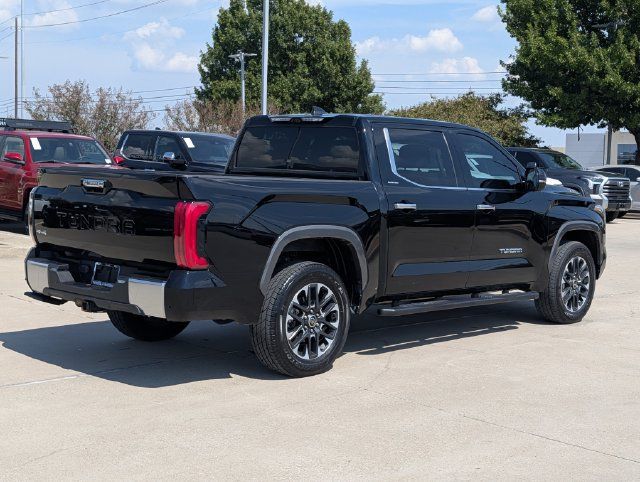 Used 2024 Toyota Tundra Limited AWD/4WD image 6