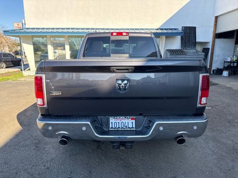 Used 2017 RAM 1500 Laramie image 4