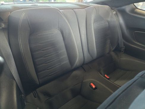 Used 2017 Ford Mustang Coupe image 16