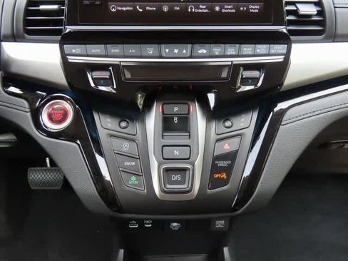 New 2026 Honda Odyssey Touring image 23