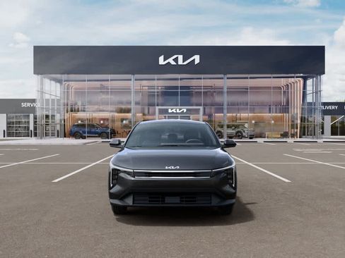 New 2026 Kia K4 FWD image 2