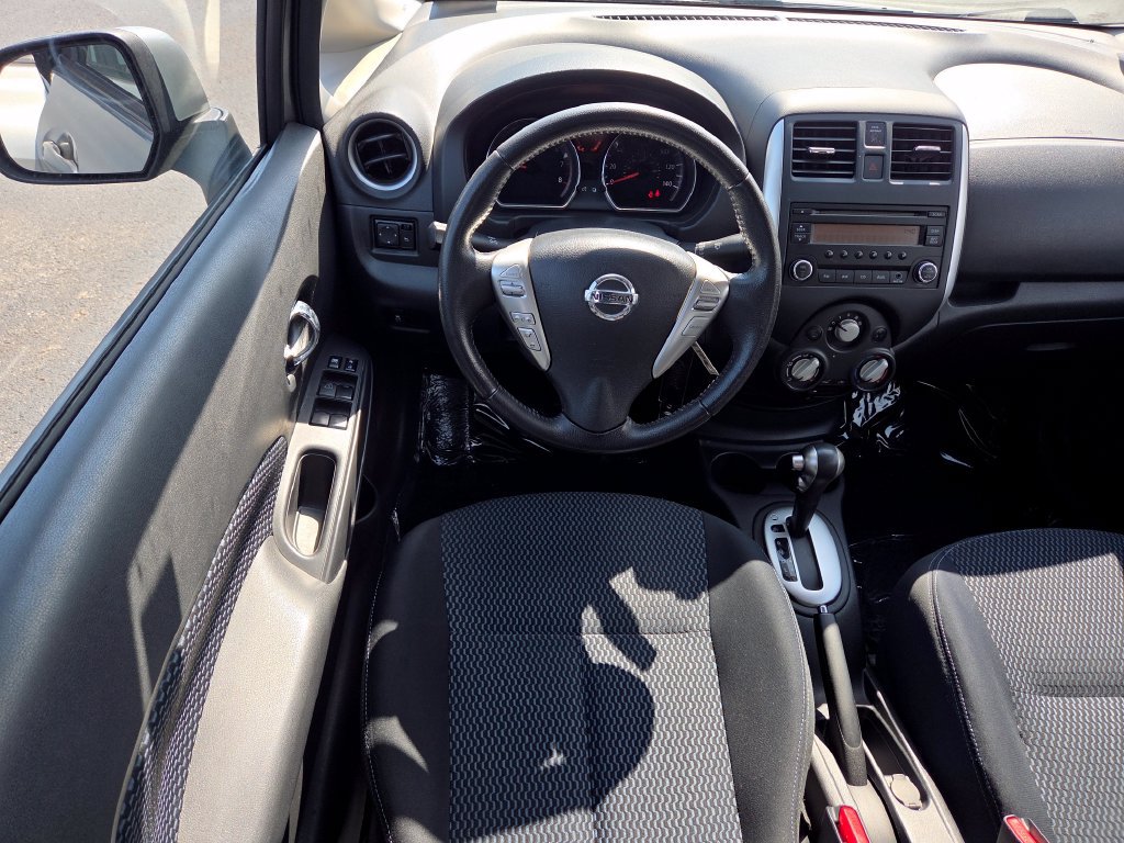 Used 2014 Nissan Versa Note SV FWD image 26