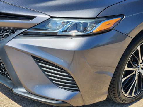 Used 2019 Toyota Camry SE w/ Convenience Package FWD image 26