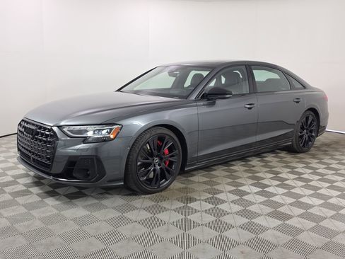 Used 2025 Audi S8 AWD/4WD image 3