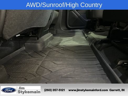 Used 2022 Chevrolet Traverse High Country AWD/4WD image 8