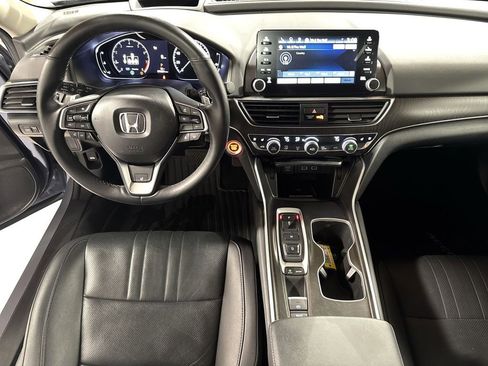 Used 2021 Honda Accord Touring image 16