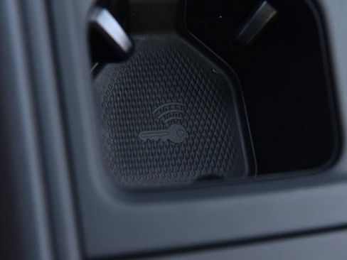 New 2026 Volkswagen Tiguan SE AWD/4WD image 16