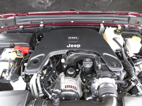 Used 2021 Jeep Gladiator Willys image 23