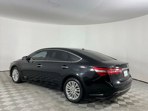 Used 2013 Toyota Avalon XLE Touring w/ Preferred Accessory Package FWD image 7