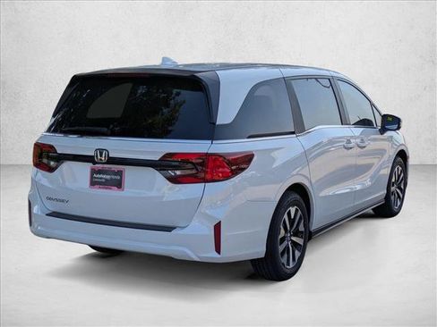 New 2026 Honda Odyssey EX-L image 2
