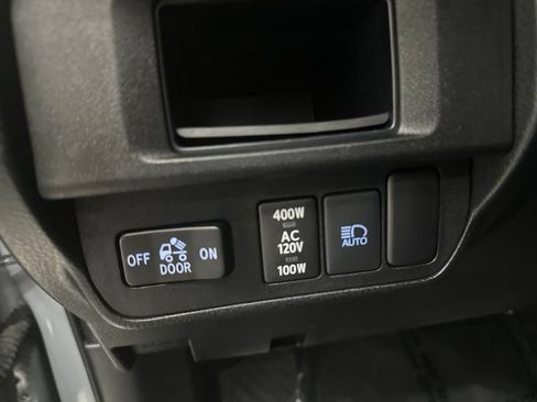 Used 2019 Toyota Tacoma Limited RWD image 24