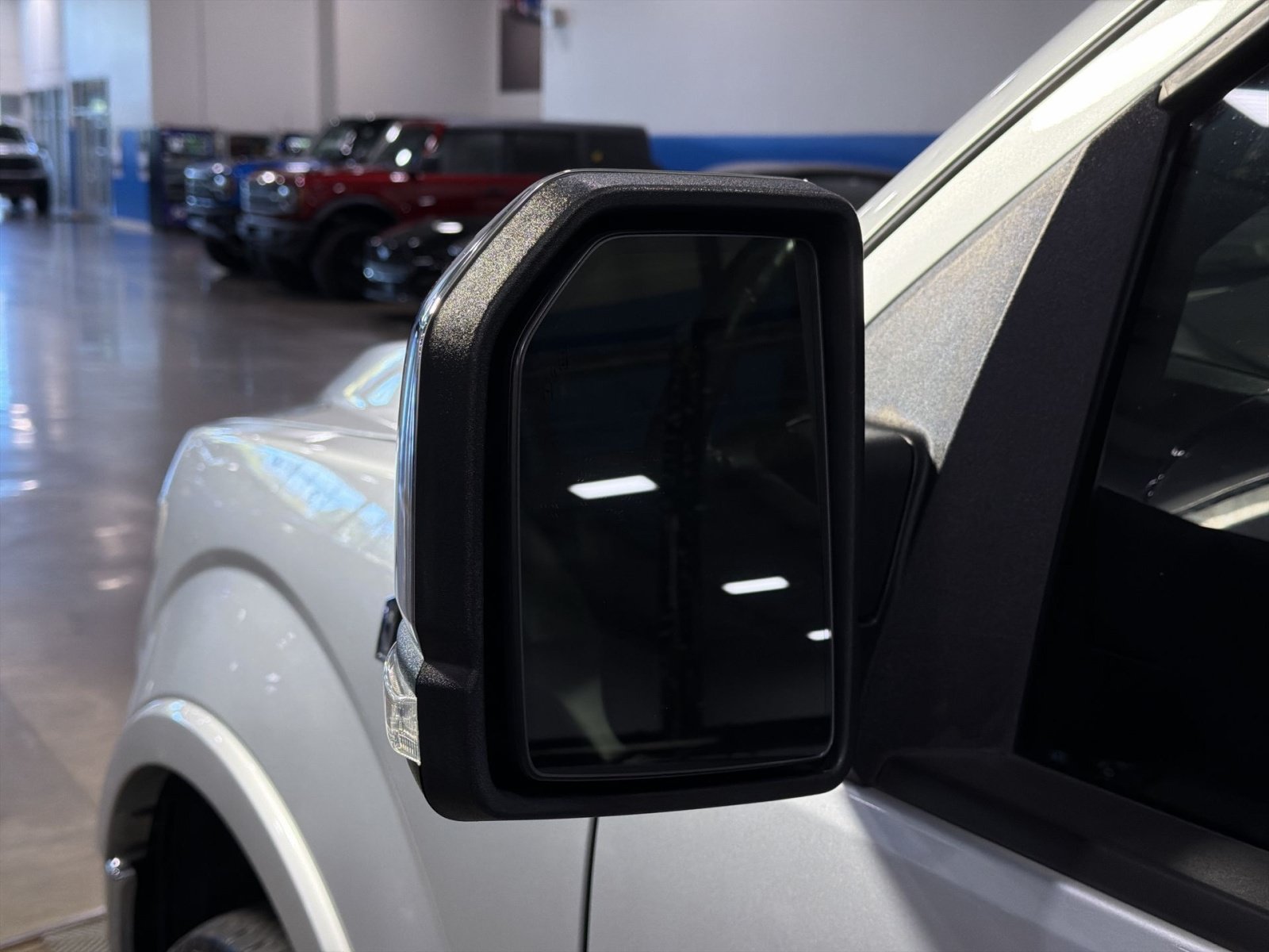 Used 2018 Ford F150 Lariat AWD/4WD image 14
